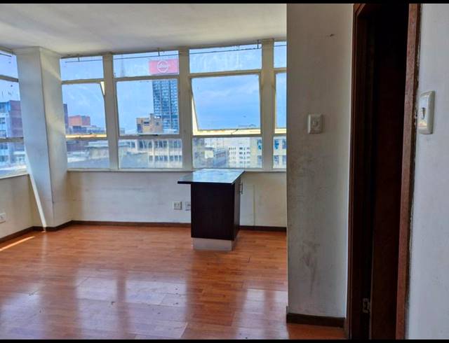 1 BEDROOM APARTMENT FOR SALE IN JOHANNESBURG CBD